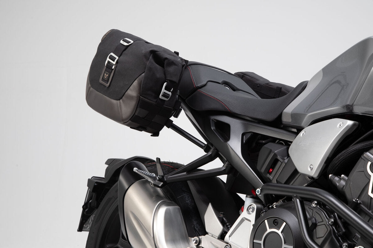 SW-Motech Legend Gear Seitentaschen-System LC | Honda CB1000R (18-20).