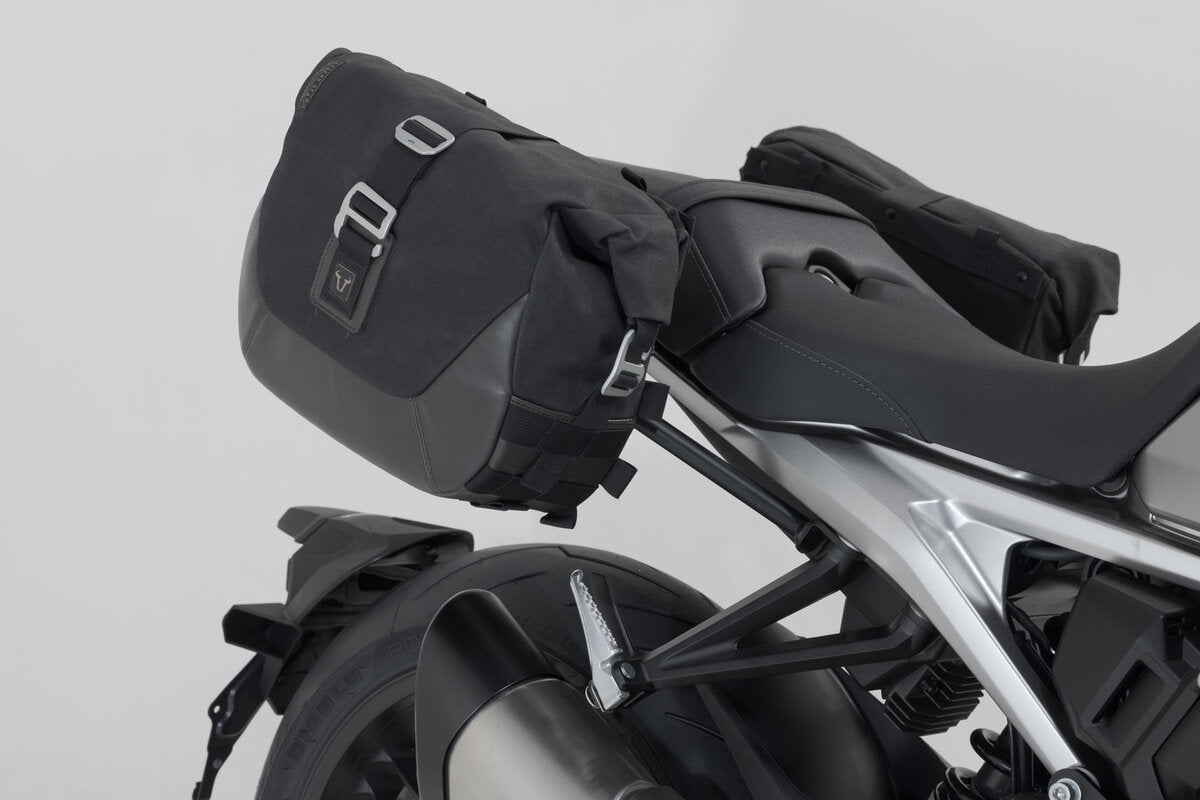 SW-Motech Legend Gear Seitentaschen-System LC | Honda CB1000R (21-).