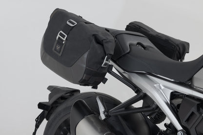 SW-Motech Legend Gear Seitentaschen-System LC | Honda CB1000R (21-).