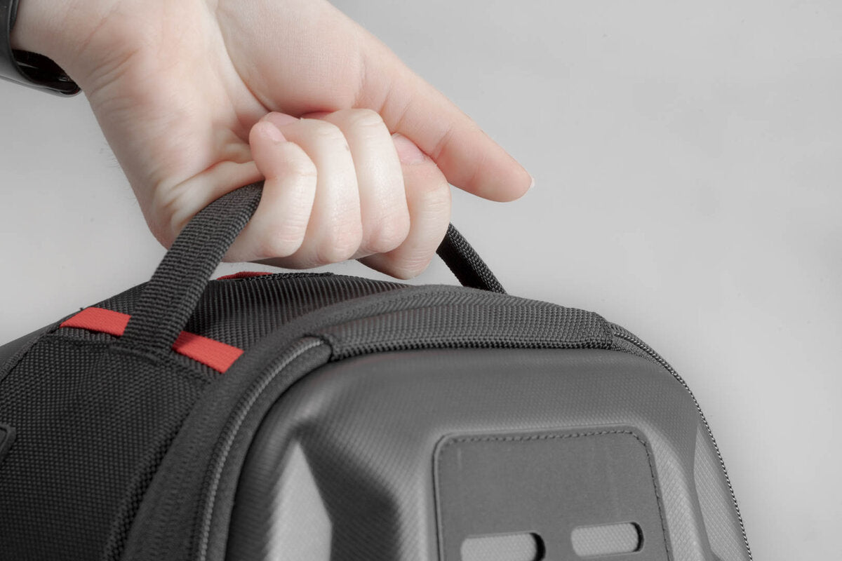SW-Motech PRO Daypack Magnet-Tankrucksack | 6-9 l. Magnet-Halterung.