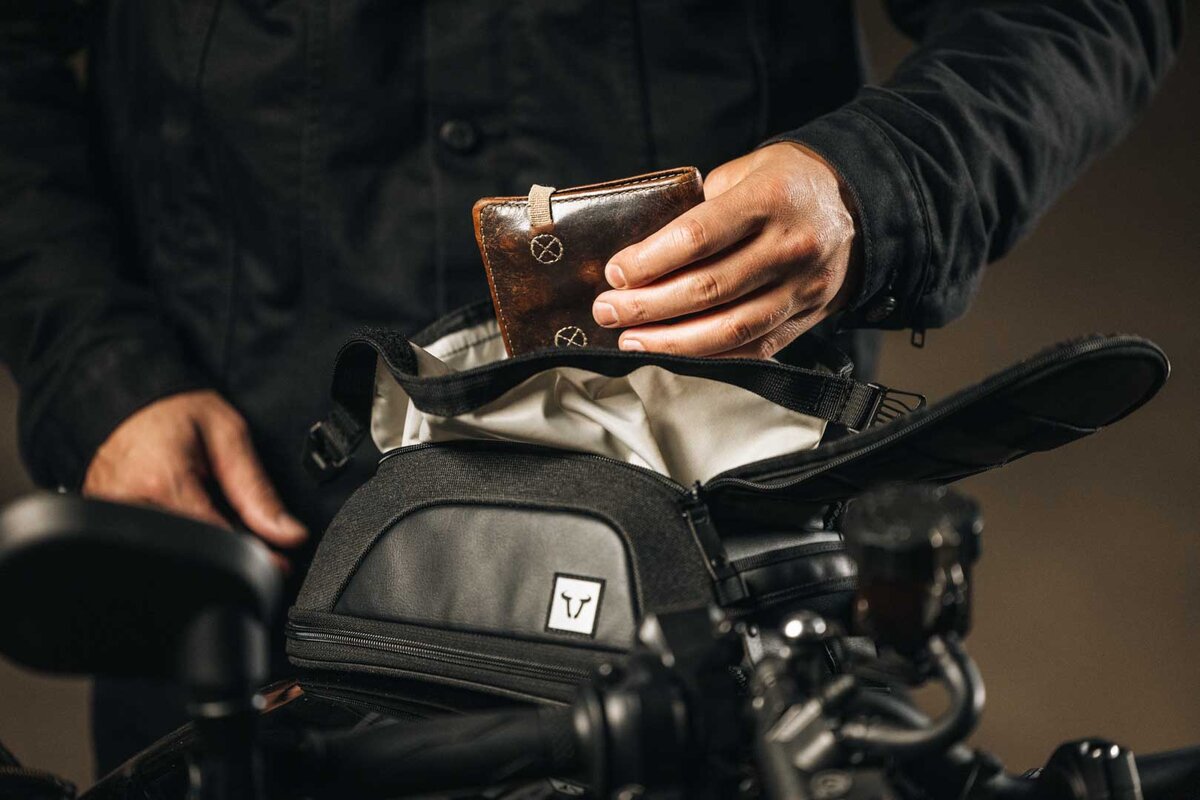 SW-Motech Legend Gear Magnet-Tankrucksack LT3 | 3,5 l - 5,5 l. Magnet-Halterung.
