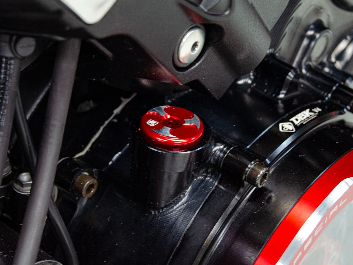 DBK Special Parts | TOO02 - Triumph | BLACK | Motorölverschluss Kappe | passend für diverse Ducati & Triumph - Modelle