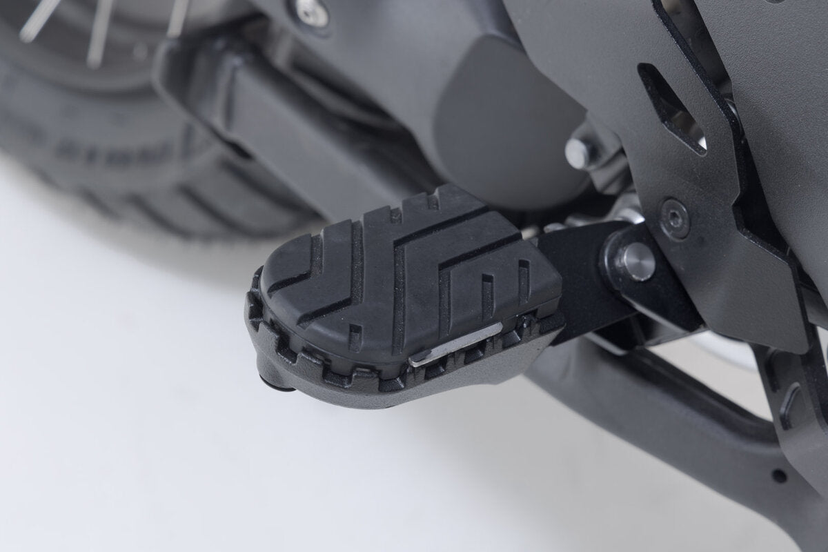 SW-Motech ION Fußrasten-Kit | Schwarz. Honda NT1100 (21-), XL750 (22-).