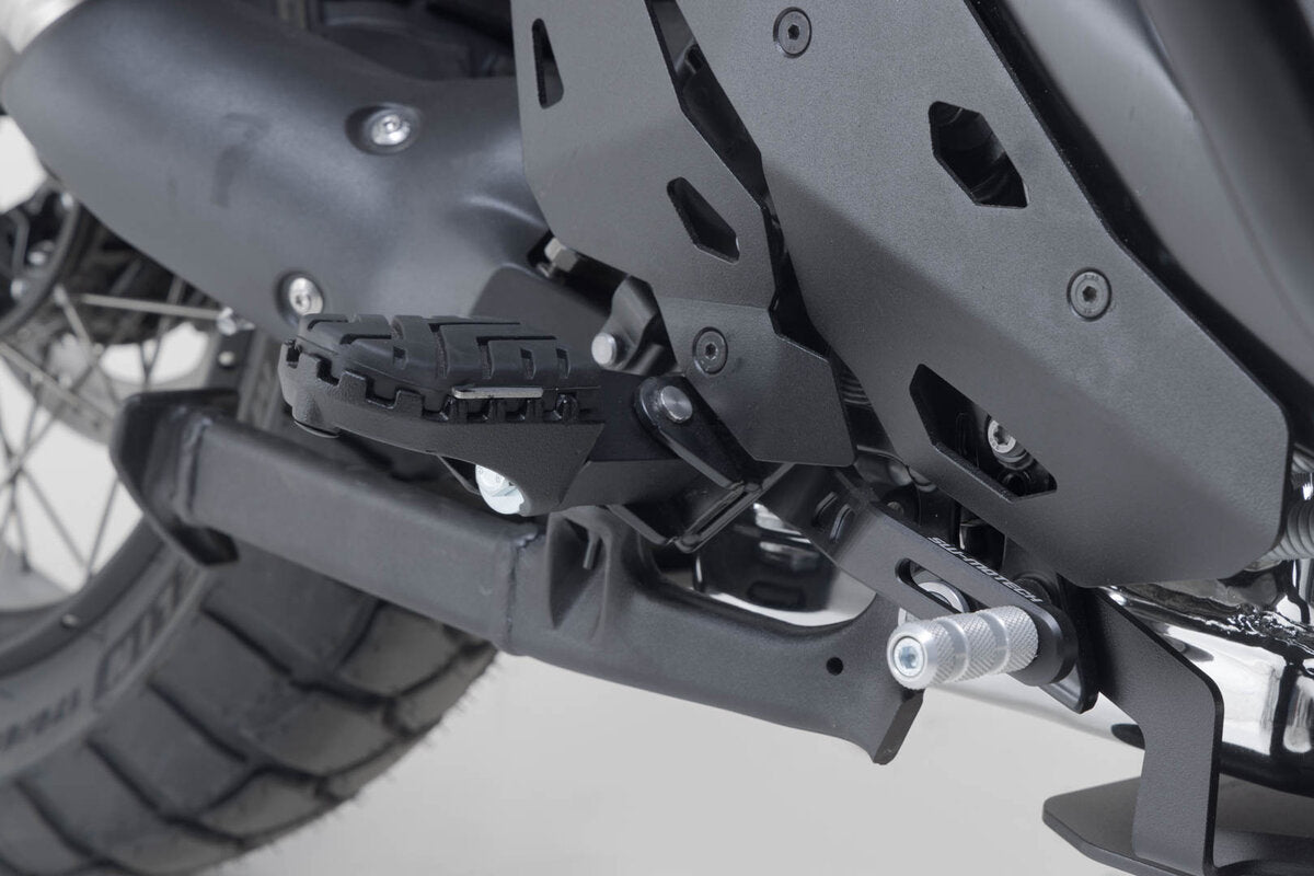SW-Motech ION Fußrasten-Kit | Schwarz. Honda NT1100 (21-), XL750 (22-).