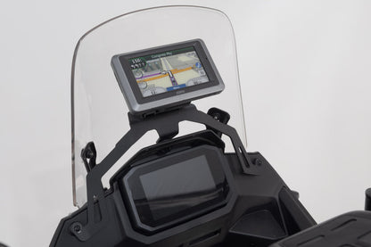 SW-Motech Navi-Halter im Cockpit | Schwarz. Honda XL750 Transalp (22-24).