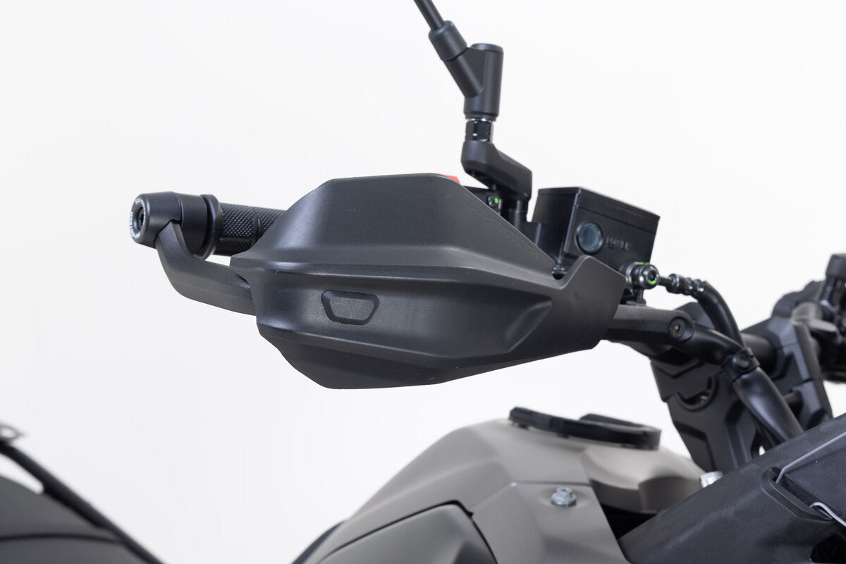 SW-Motech Adventure Handprotektoren-Kit | Schwarz. MV Agusta Brutale 800, Kawasaki, Yamaha-Modelle.