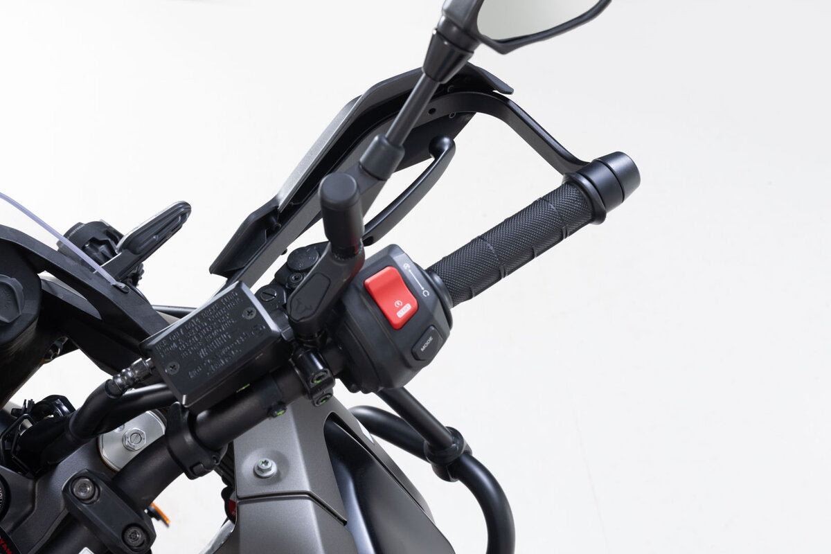 SW-Motech Adventure Handprotektoren-Kit | Schwarz. MV Agusta Brutale 800, Kawasaki, Yamaha-Modelle.