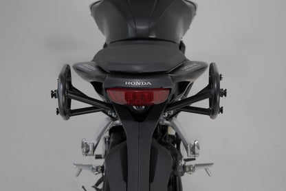 SW-Motech Legend Gear Seitentaschen-System LC | Honda CB300R (18-) / CB125R (18-).