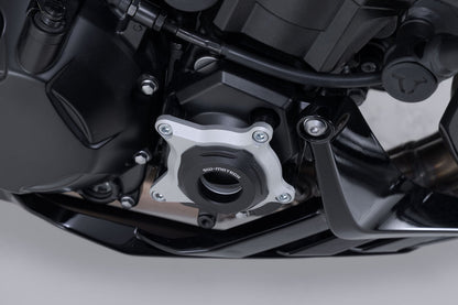 SW-Motech Motorgehäusedeckel-Schutz | Schwarz/Silbern. Kawasaki Z1100 / SE (25-).