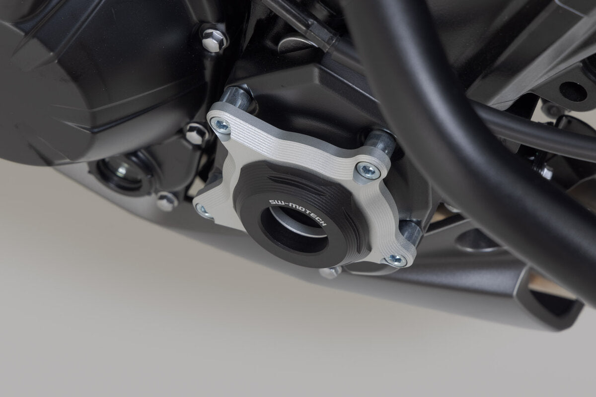 SW-Motech Motorgehäusedeckel-Schutz | Schwarz/Silbern. Kawasaki Z900 / SE (16-).