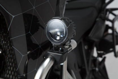 SW-Motech EVO Nebelscheinwerfer-Kit Universal | Schwarz. Mit Sturzbügelklemmen für Scheinwerfer.