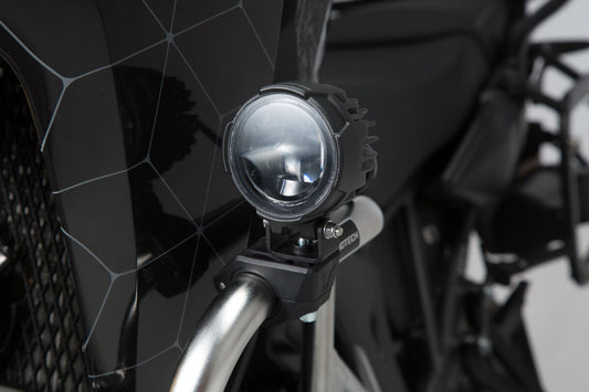 SW-Motech EVO Nebelscheinwerfer-Kit Universal | Schwarz. Mit Sturzbügelklemmen für Scheinwerfer.