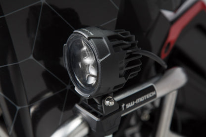 SW-Motech EVO Nebelscheinwerfer-Kit Universal | Schwarz. Mit Sturzbügelklemmen für Scheinwerfer.