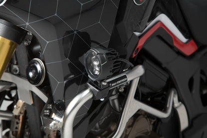 SW-Motech EVO Nebelscheinwerfer-Kit Universal | Schwarz. Mit Sturzbügelklemmen für Scheinwerfer.