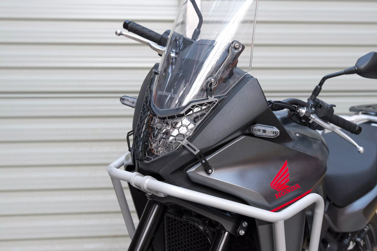 Yakk EXP Schweinwerferschutz | schwarz | passend für Honda XL750 - Modelle (2023-2024)