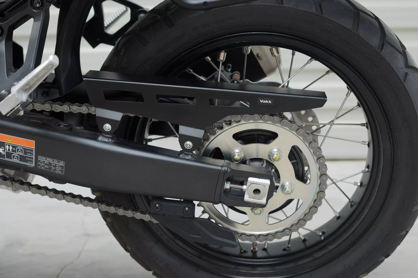 Yakk EXP Kettenschutz | schwarz | passend für Honda XL750 Transalp - Modelle (2023-2026)
