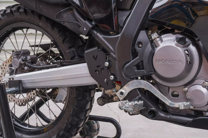 Yakk EXP Bremspumpenschutz | hinten | schwarz | passend für Honda CRF 300 Rally - Modelle (2021-2026)
