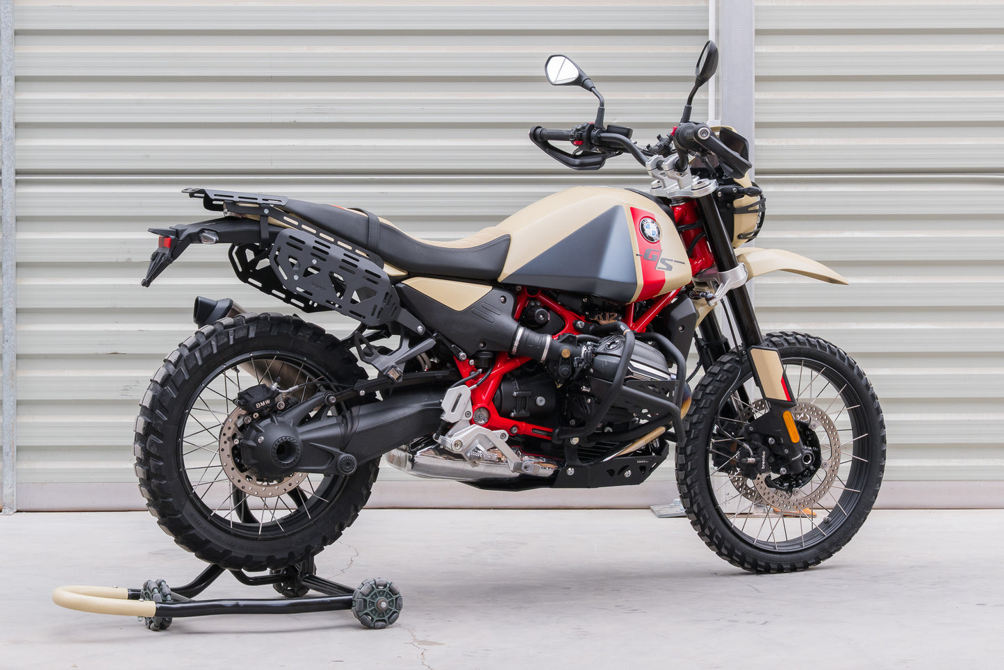 Yakk EXP Gepäckträgerplatte | hinten | für weiches Gepäck | schwarz | passend für BMW R12 G/S - Modelle (2024-2026)