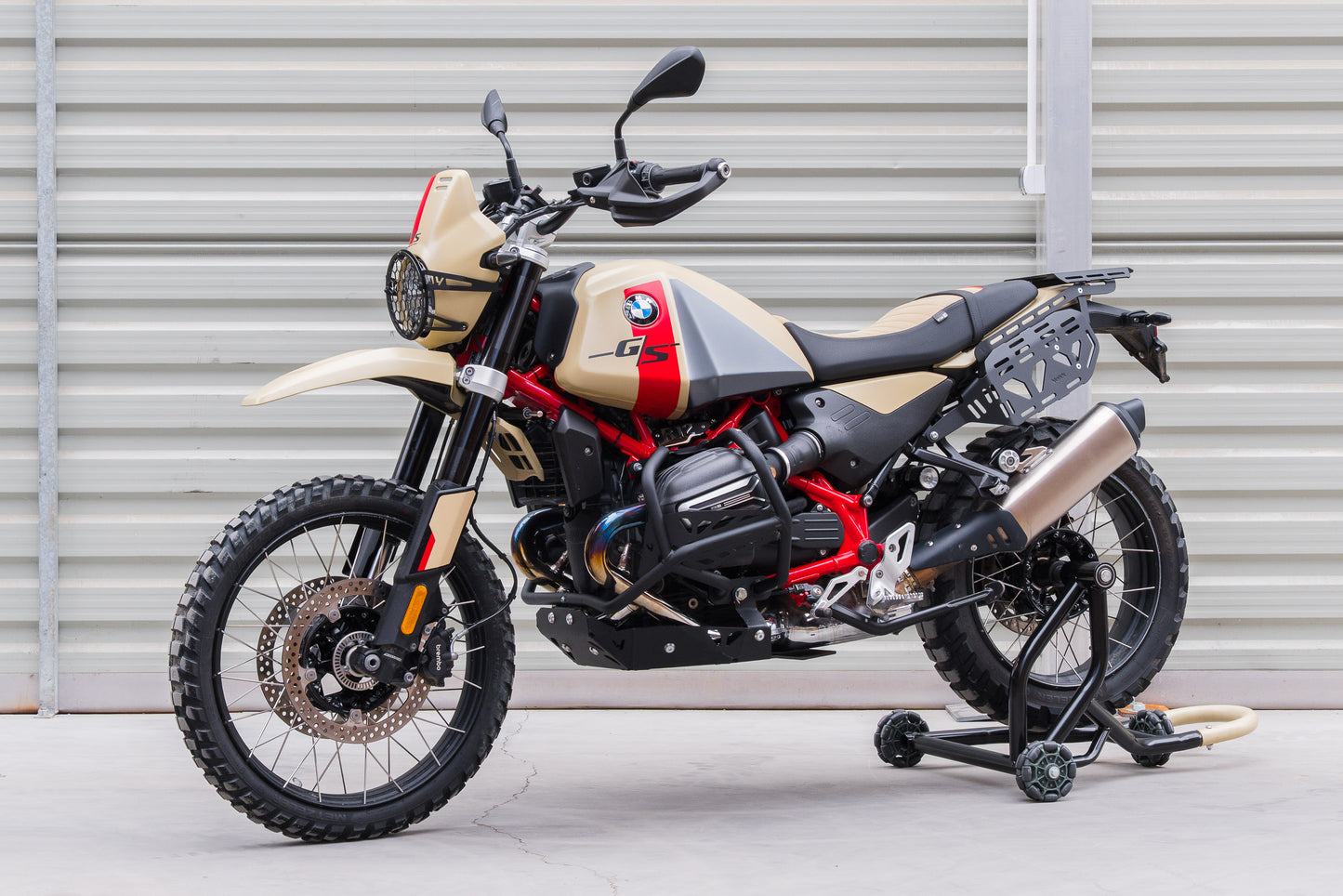 Yakk EXP Gepäckträgerplatte | hinten | für weiches Gepäck | schwarz | passend für BMW R12 G/S - Modelle (2024-2026)