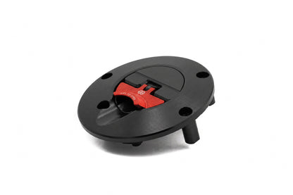 Gilles Tooling FCAP2 Quick-Release Tankdeckel | schwarz/rot | eintragungsfrei | passend für Triumph Street Triple 765 RS (H801) - Modelle (2023 - )