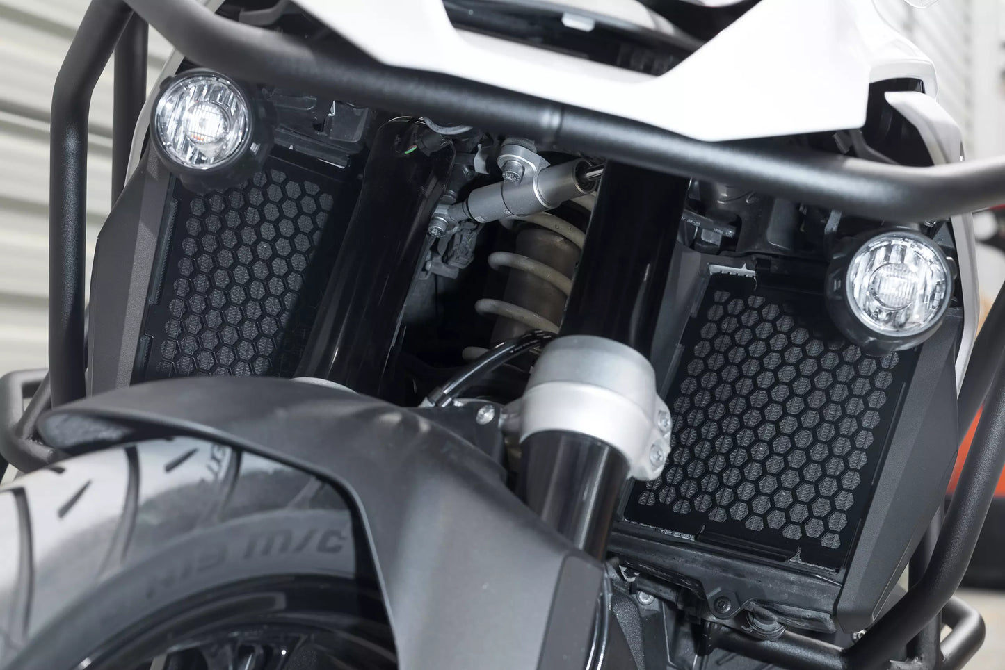 Yakk EXP Kühlerschutz / Radiator | schwarz | passend für BMW R 1300 GS / Adventure - Modelle (2023-2026)