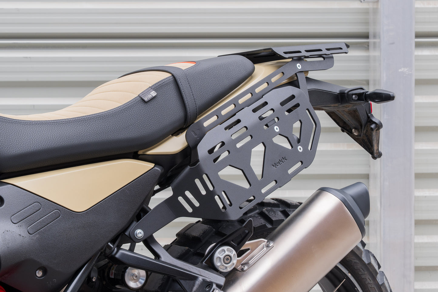 Yakk EXP Gepäckträgerplatte | hinten | für weiches Gepäck | schwarz | passend für BMW R12 G/S - Modelle (2024-2026)