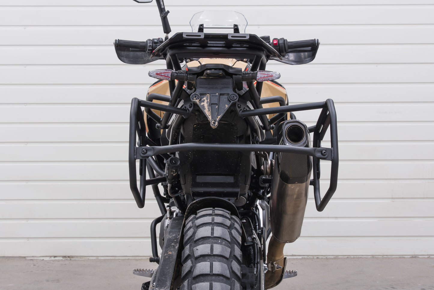 Yakk EXP Topcase-Träger | schwarz | passend für BMW F 900 GS - Modelle (2024-2026)