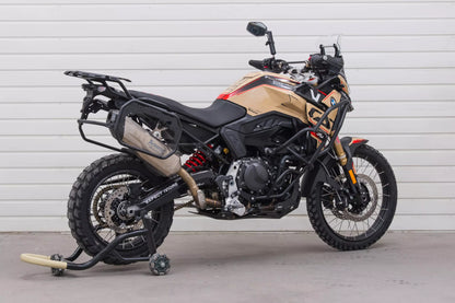 Yakk EXP Seitenkoffer / Satteltaschenhalter | schwarz | passend für BMW F 900 GS - Modelle (2024-2026)