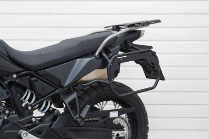 Yakk EXP Seitenkoffer / Satteltaschenhalter | schwarz | passend für passend für CFMOTO MT-X 800 - Modelle (2025-2026)