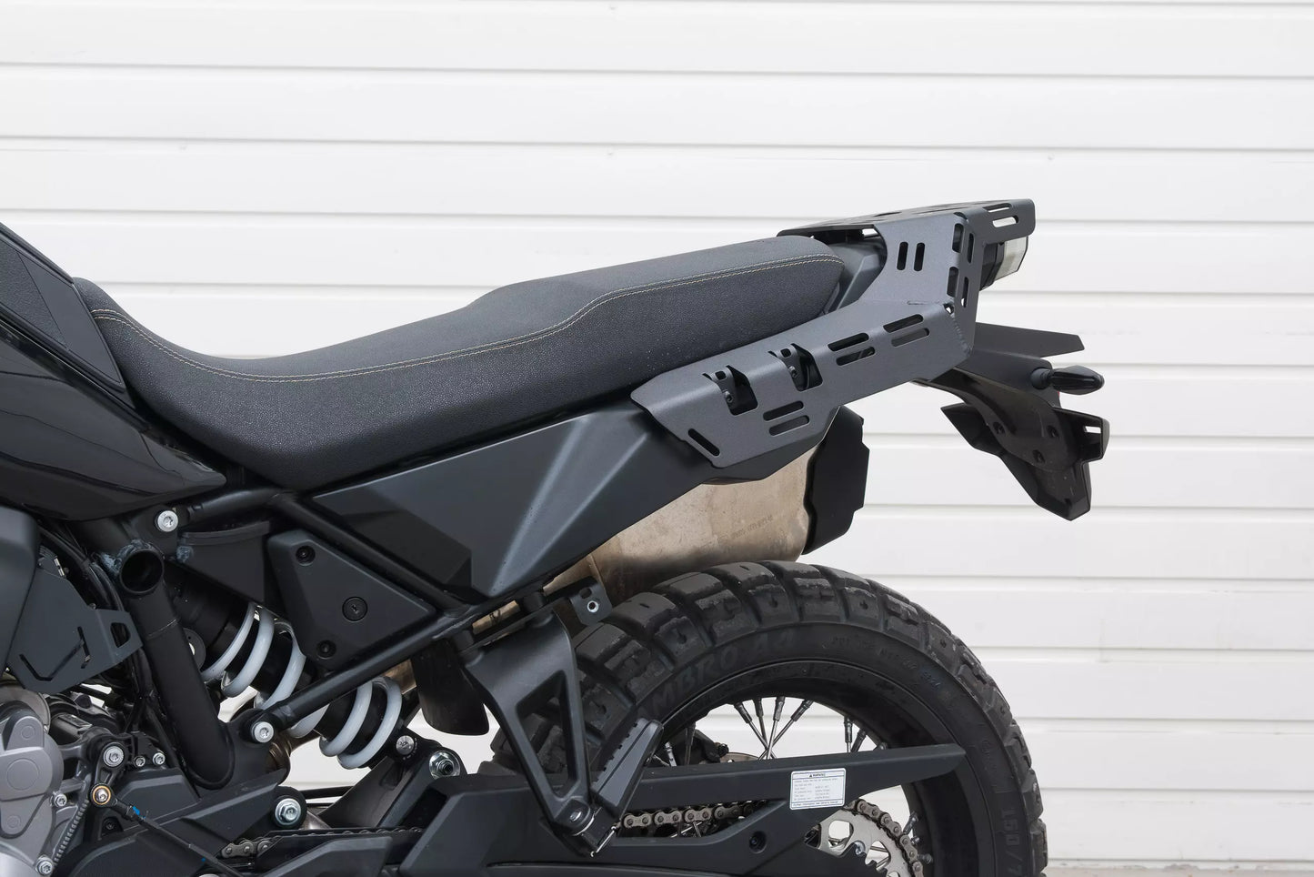 Yakk EXP Gepäckträgerplatte | für weiches Gepäck | schwarz | passend für CFMOTO MT-X 800 - Modelle (2025-2026)