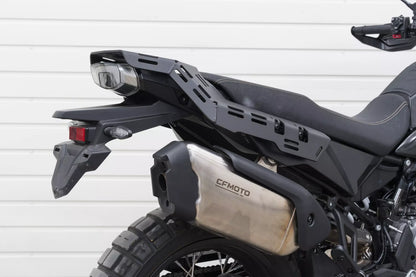 Yakk EXP Gepäckträgerplatte | für weiches Gepäck | schwarz | passend für CFMOTO MT-X 800 - Modelle (2025-2026)