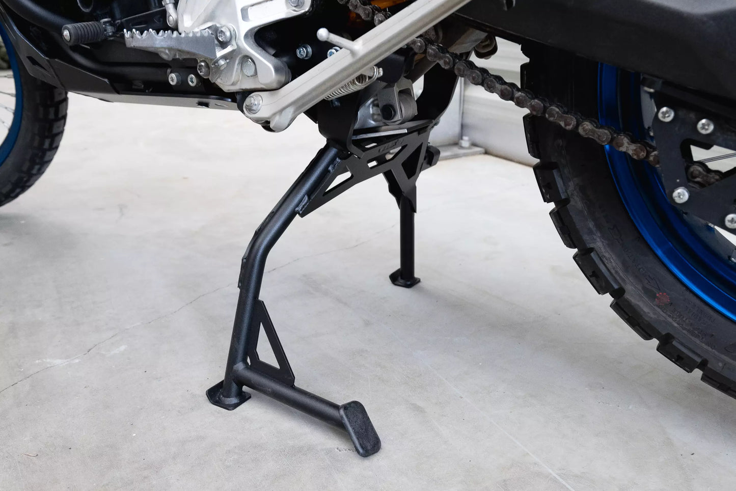 Yakk EXP Hauptständer | schwarz | passend für Yamaha Tenere 700 - Modelle (2019-2026)