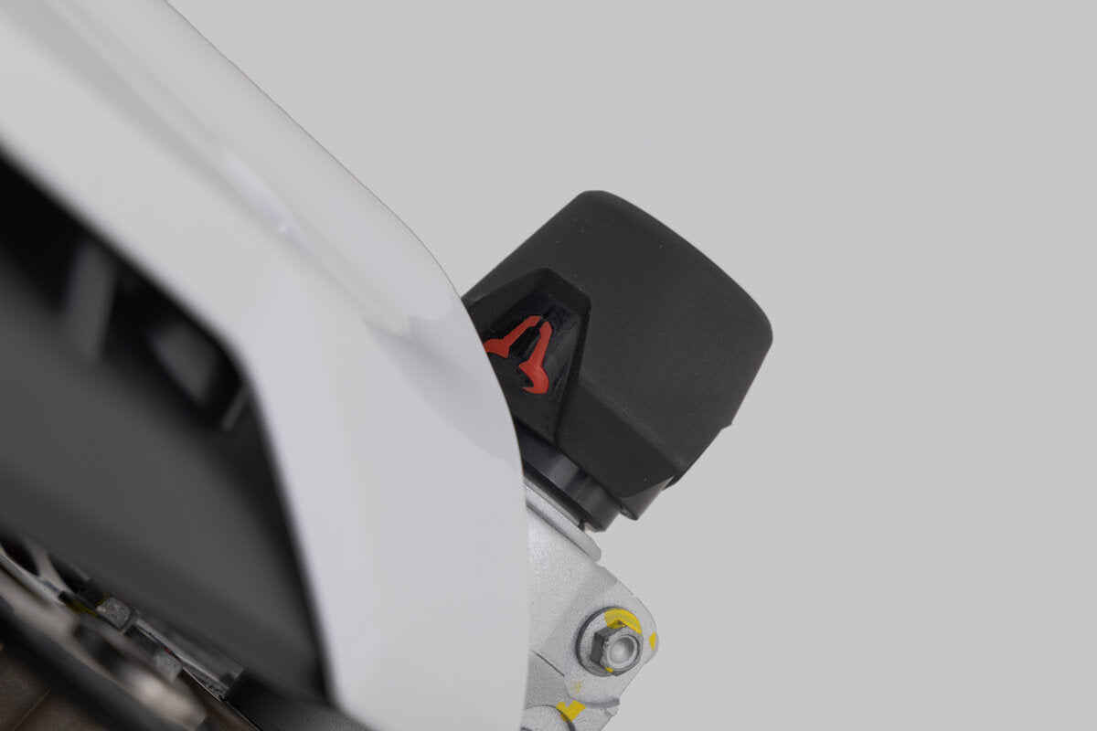 SW-Motech Sturzpad-Kit für Vorderachse | Schwarz. Moto Guzzi V100 Mandello/S, V85/TT/Strad.