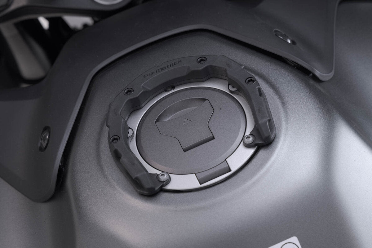 SW-Motech PRO Tankring | Schwarz. Honda-Modelle. Für Tank mit 7 Schrauben.