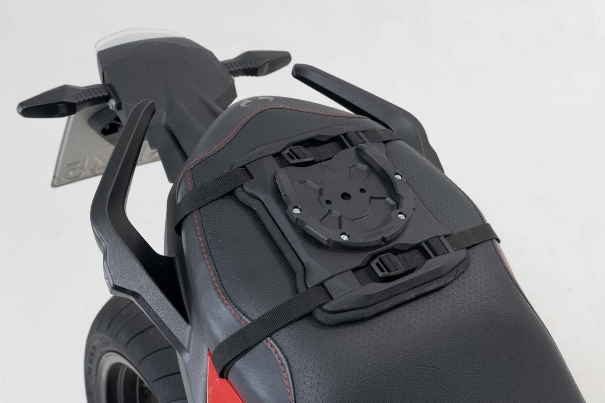 SW-Motech PRO Seat Ring | Schwarz. Zur Befestigung auf Sitzbank.